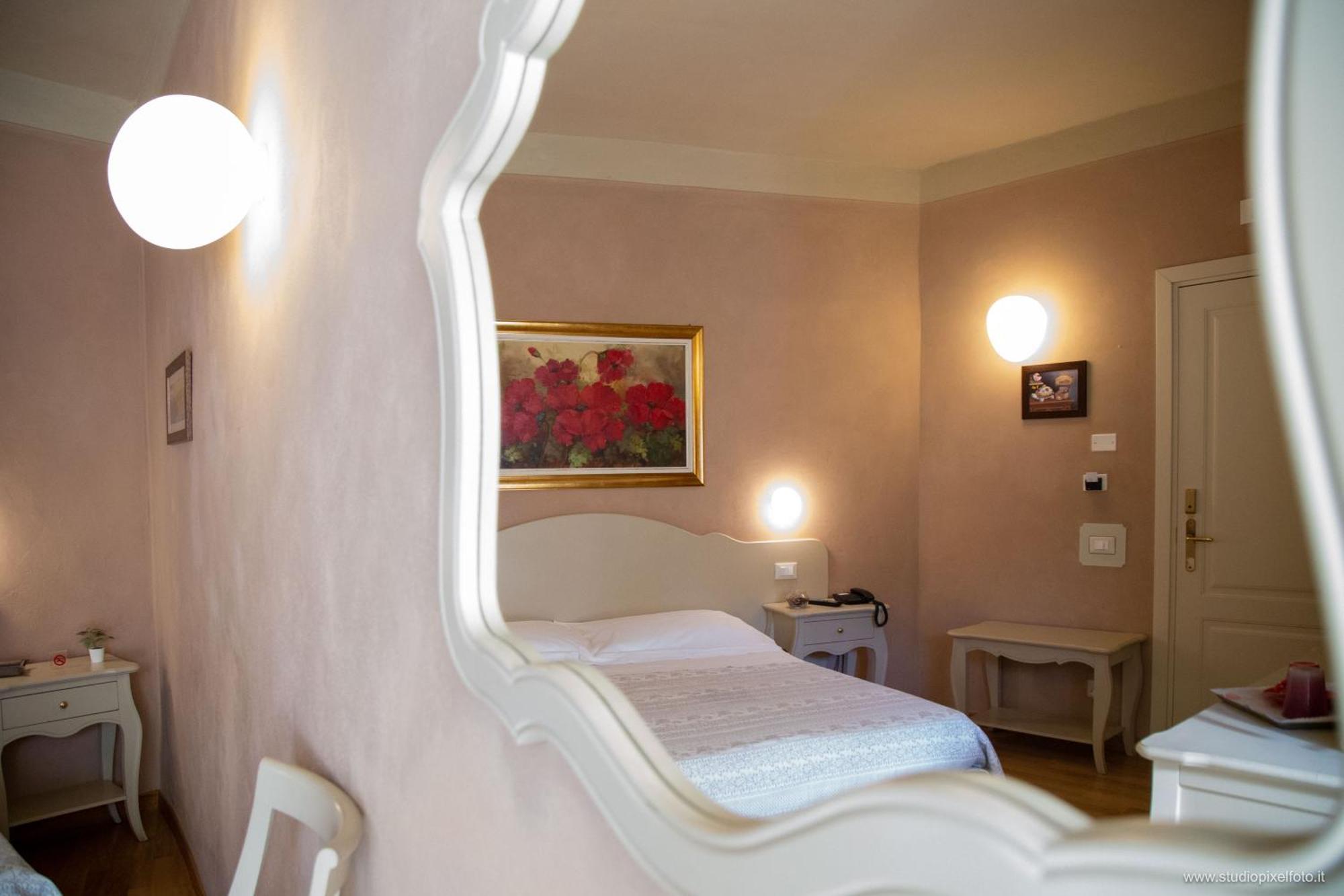 Residenza D'Epoca Relais I Miracoli Hotel Pisa Bagian luar foto