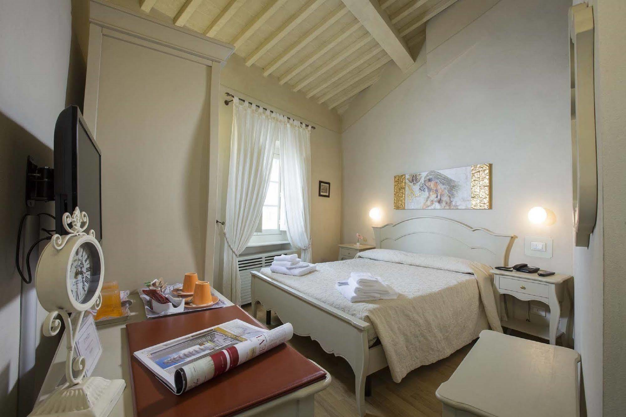 Residenza D'Epoca Relais I Miracoli Hotel Pisa Bagian luar foto